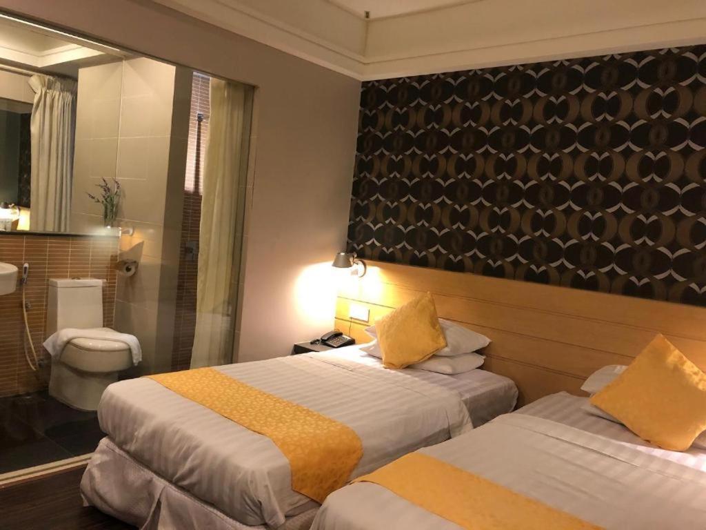De Hotel Ipoh Exteriör bild
